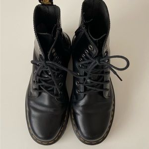 Platform Doc Martens!